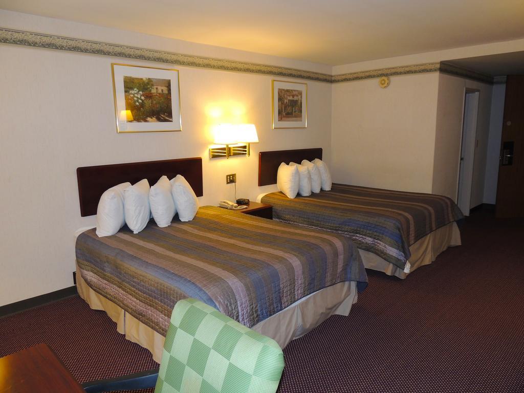 Budget Host Inn & Suites Fertility 部屋 写真