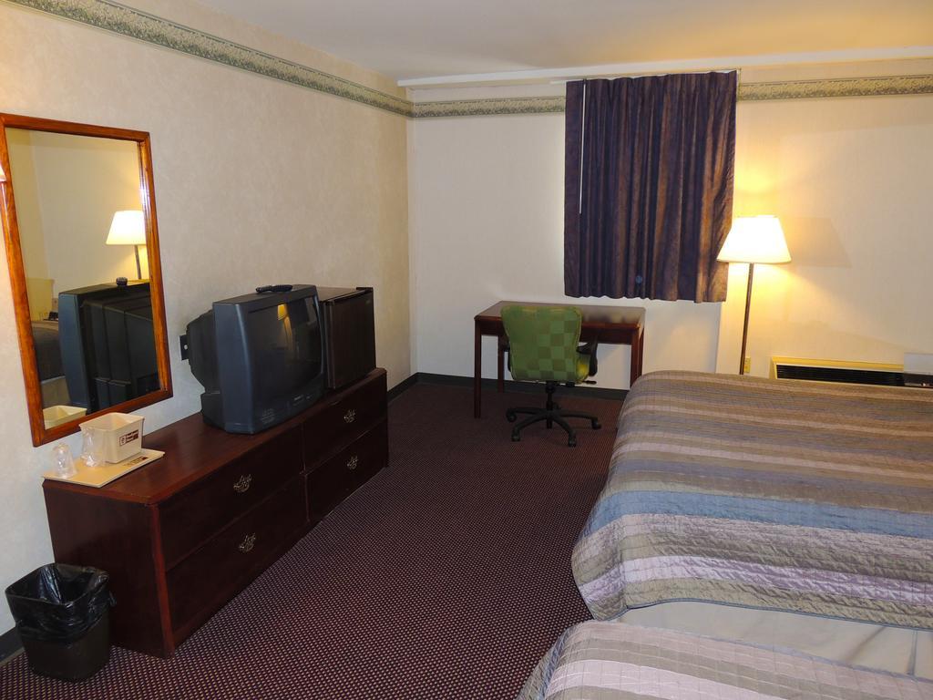 Budget Host Inn & Suites Fertility 部屋 写真